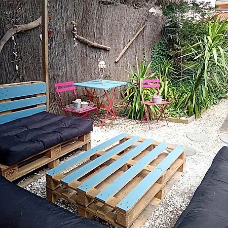 La Bordeaux St Augustin Bed & Breakfast 3*